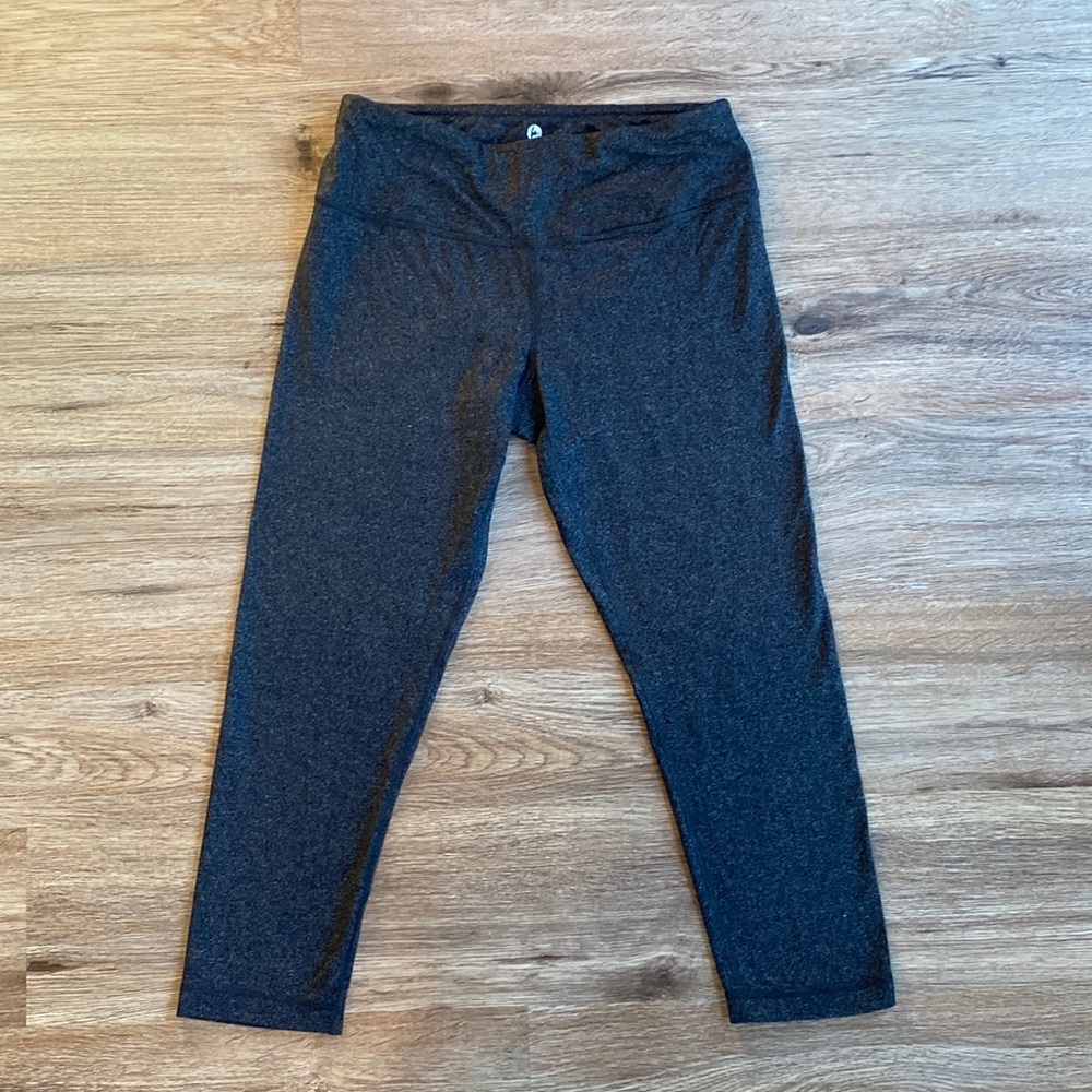 90º DEGREE by Reflex,  medium, yoga capri's.